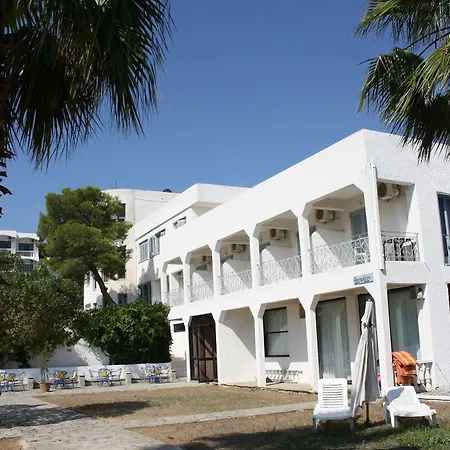 Blue Fountain מלון Agia Marina (Aegina)